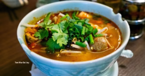 • vegetarian street food Thailand